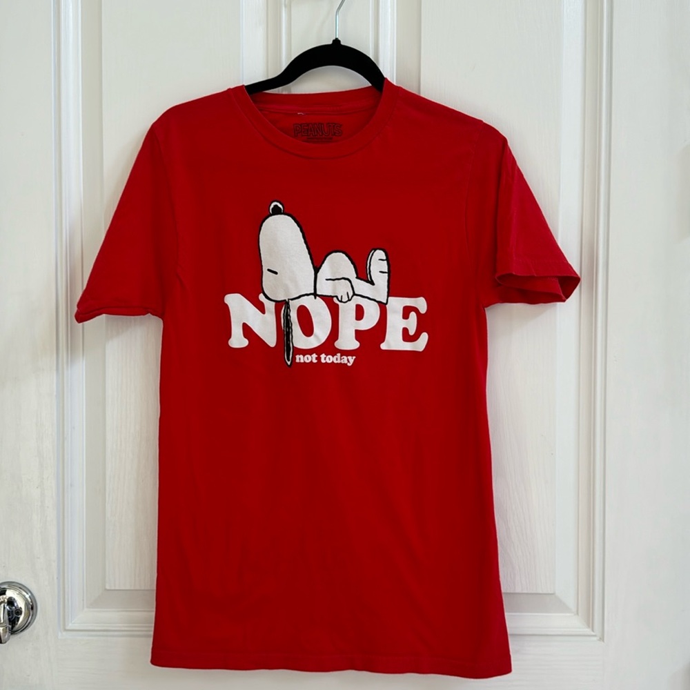 Snoopy shirt